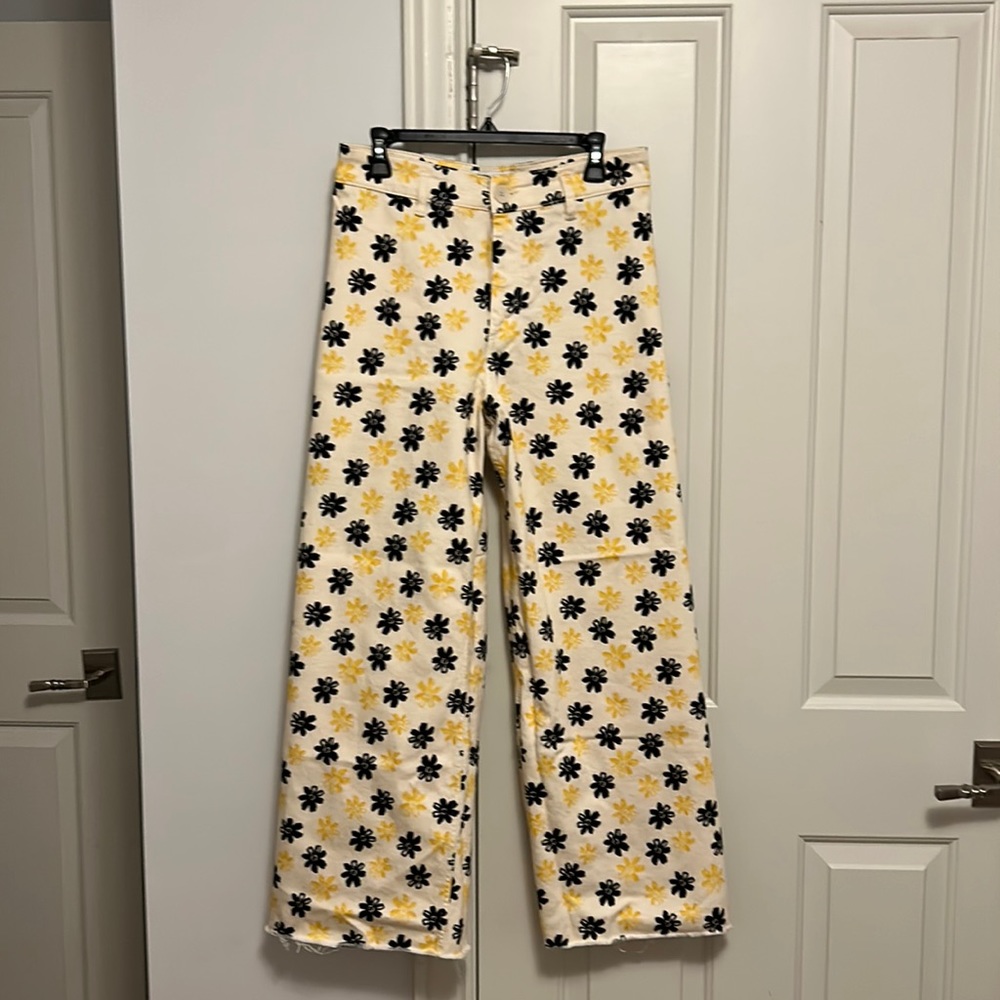COPY - Zara Marine Straight Jeans in a yellow with cute floral pattern!!